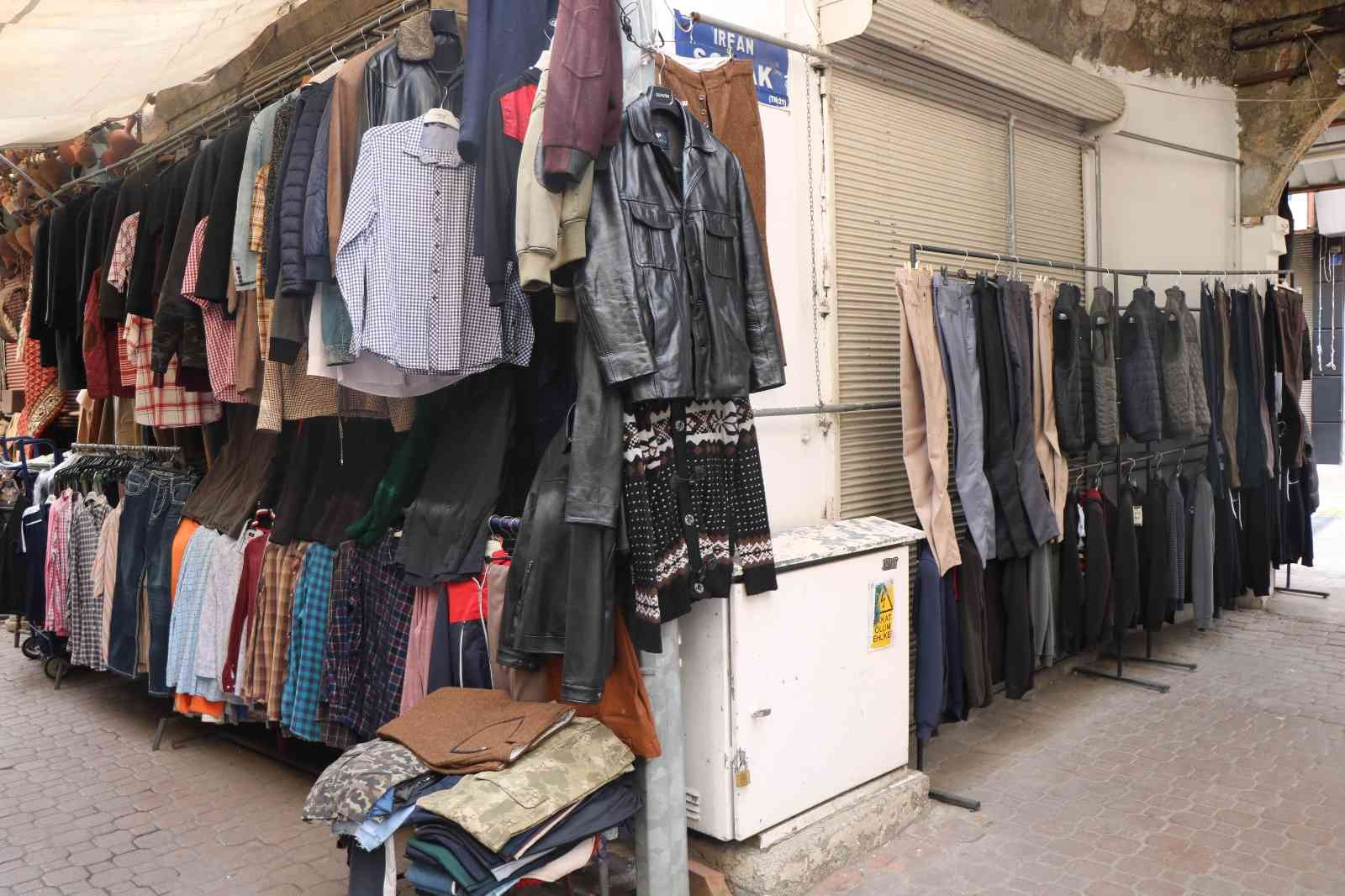 Samsun’da gençlerin 2. el kıyafetlere ilgisi yüksek