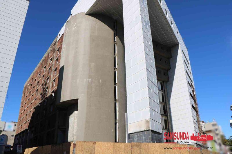 Samsun’daki dev bina yıkılıyor