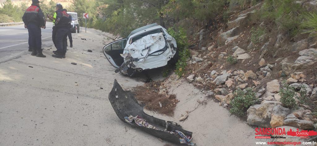 Antalya’da trafik kazası; 2 yaralı