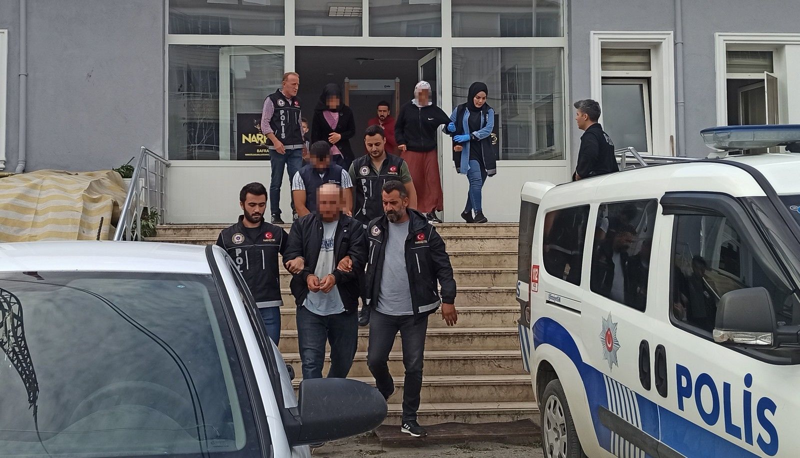 Bafra’daki uyuşturucu operasyonuna 4 tutuklama