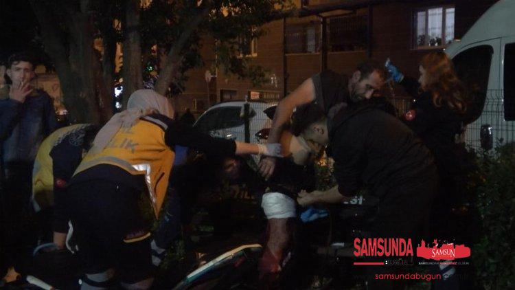 Parkta bıçaklı kavga: Baba ve 2 oğlu yaralandı