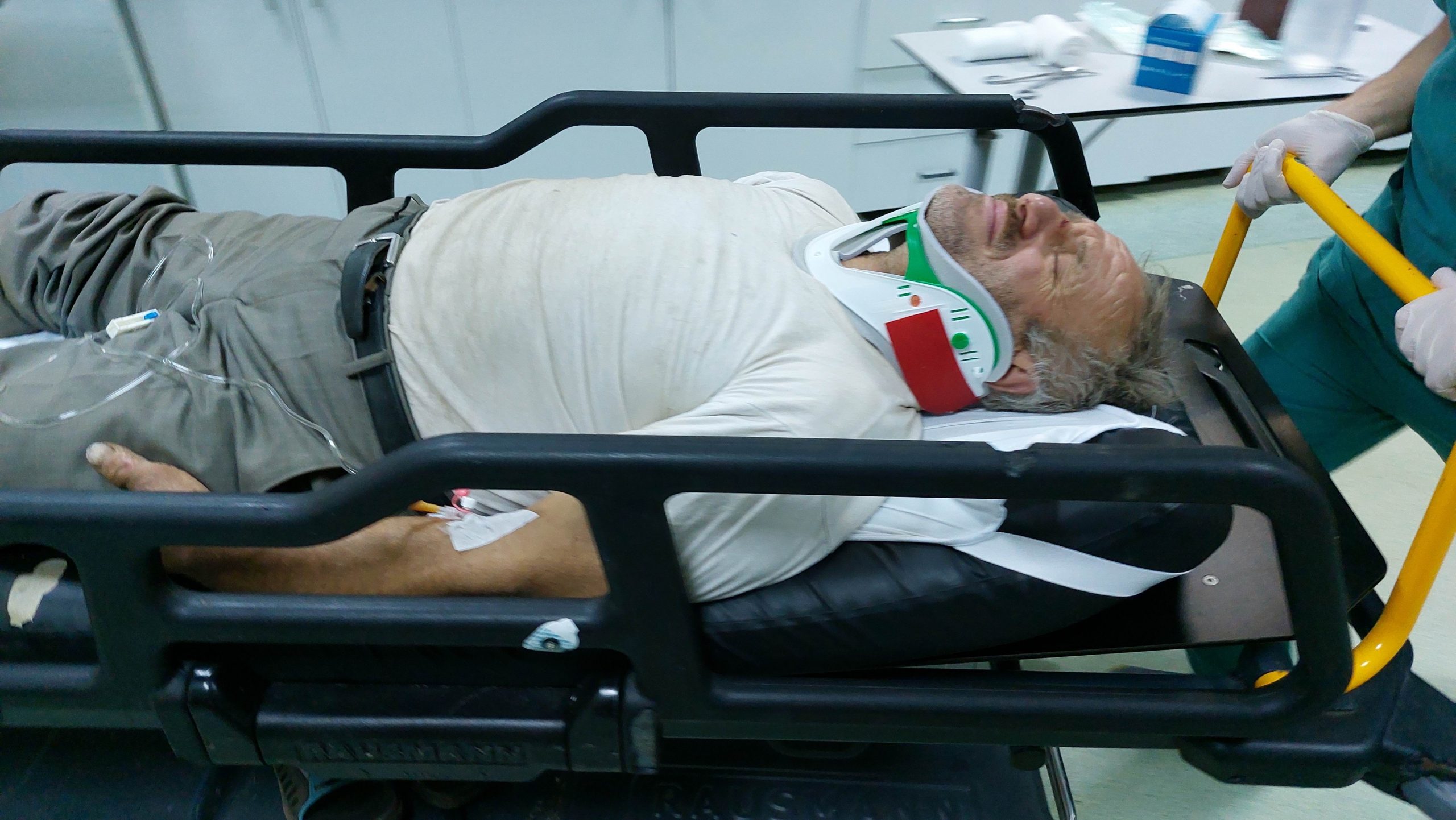 Fındık bahçesinde uçurumdan yuvarlandılar: 2 yaralı