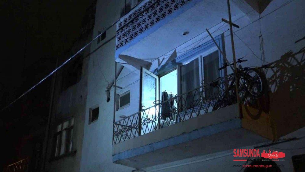 Husumetlisini balkonda görünce kurşun yağdırdı