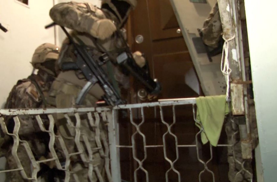 ‘Kökünü Kurutma Operasyonu’ polis kamerasında