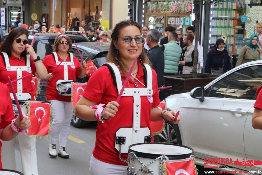 Samsun’da ‘Pembeni Al Gel’ farkındalık yürüyüşü